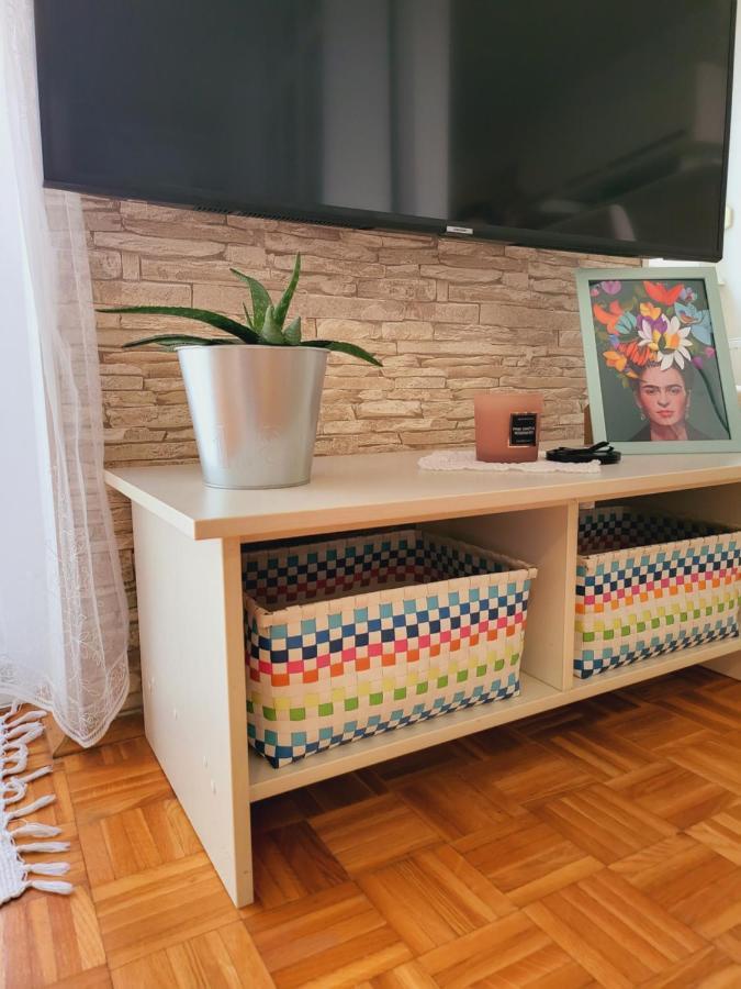 Dolly Apartment Airport Velika Gorica Luaran gambar